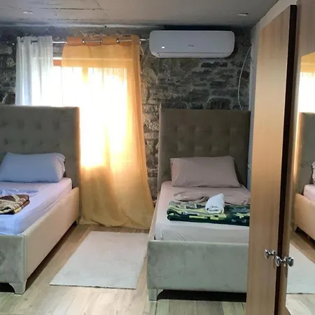 Country house Natura Koman